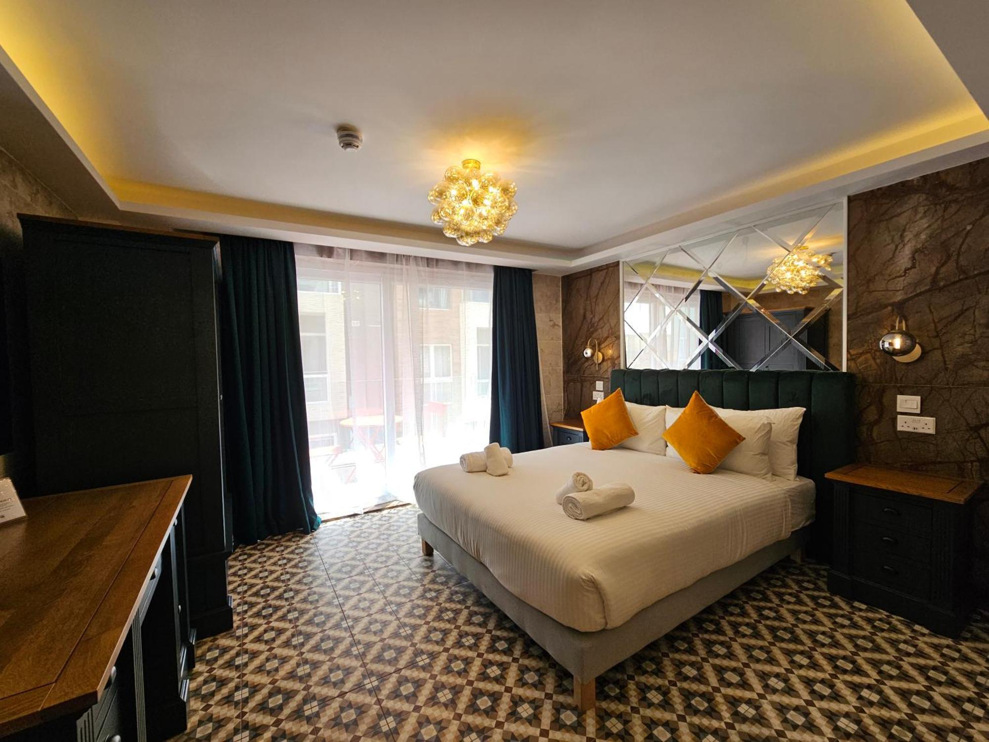 Balcony Hotel Saint Julian's Ngoại thất bức ảnh
