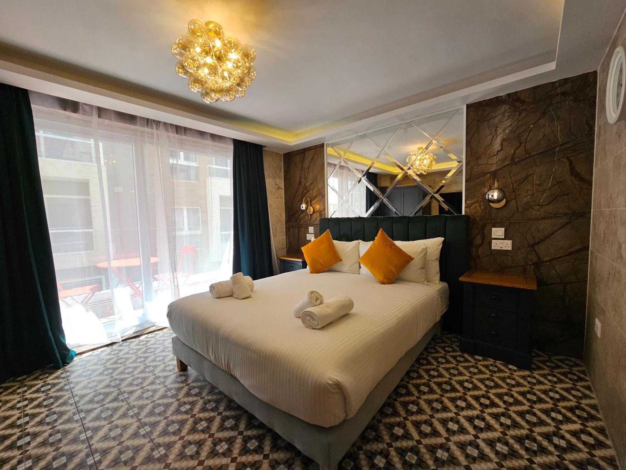 Balcony Hotel Saint Julian's Ngoại thất bức ảnh