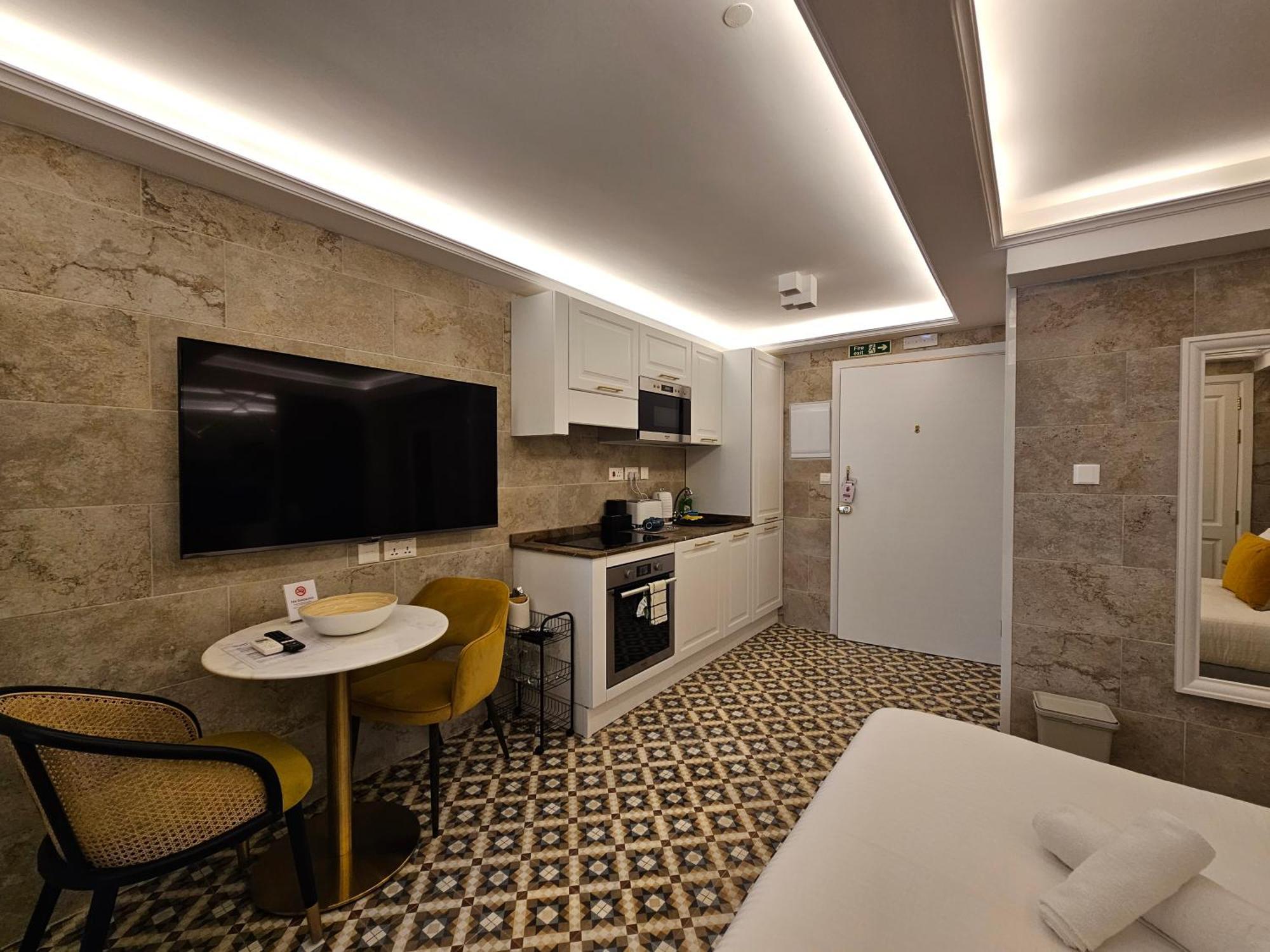 Balcony Hotel Saint Julian's Ngoại thất bức ảnh